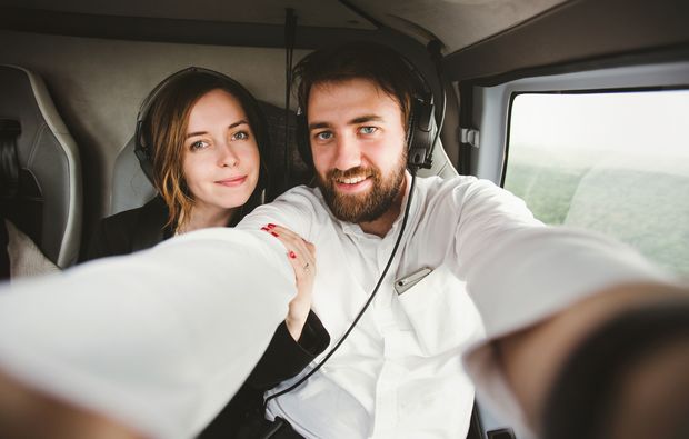 Romantik-Hubschrauber-Rundflug Konstanz für 2 (30 Min.) Romantik-Hubschrauber-Rundflug Konstanz für 2 (30 Min.)
