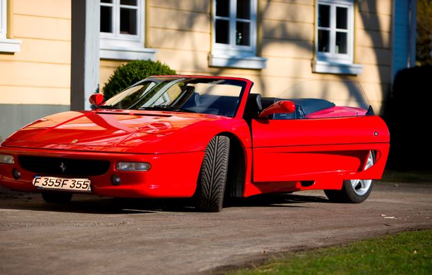 Ferrari F355 Spider selber fahren Taucha (50 min)