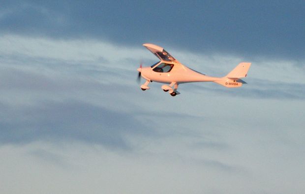 Flugzeug-Rundflug Schöngleina (60 Min.)...