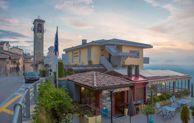 2 Tage (1 Übernachtung) 2 Romantikurlaub Cademario für 2 (1 Nacht) 2 Tage (1 Übernachtung) 2 Romantikurlaub Cademario für 2 (1 Nacht)