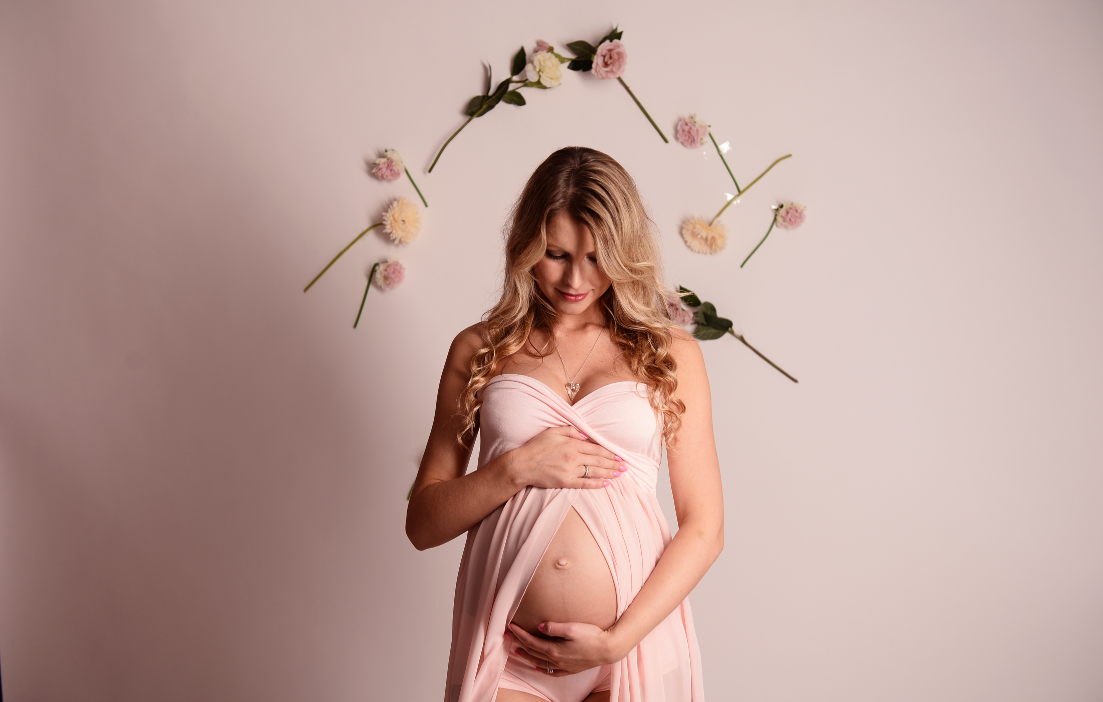 Babybauch Fotoshooting Lübeck -  in Ca. 1 Stunde (ca. 30 Min. Fotoshooting mit anschließender Bildauswahl)