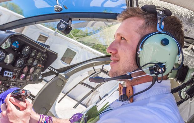 Hochzeits Rundflug Trebbin (30 Min.) Bra... Hochzeits Rundflug Trebbin (30 Min.) Bra...