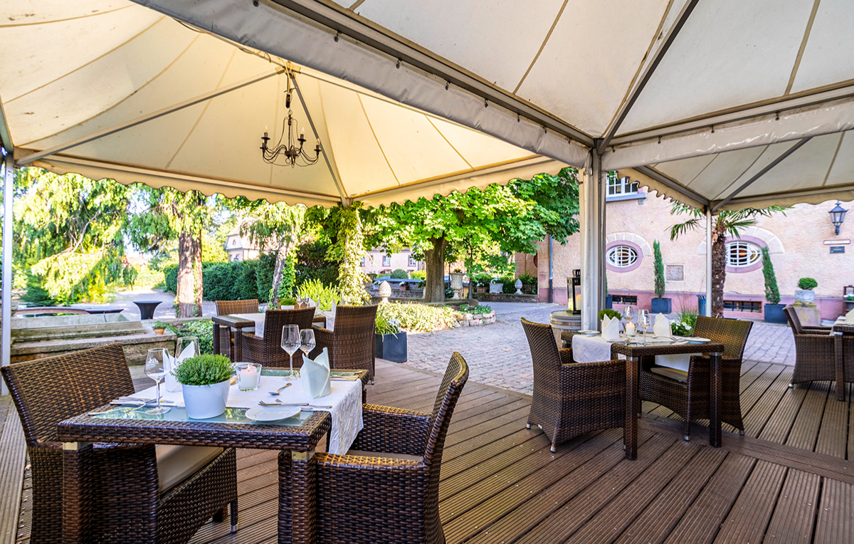 2 Tage (1 Übernachtung) 2 Romantikurlaub inkl. Dinner Edesheim für 2 (1 Nacht) inkl. Halbpension 2 Tage (1 Übernachtung) 2 Romantikurlaub inkl. Dinner Edesheim für 2 (1 Nacht) inkl. Halbpension