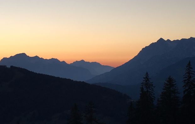 Schneeschuh-Fackelwanderung Reit im Winkl