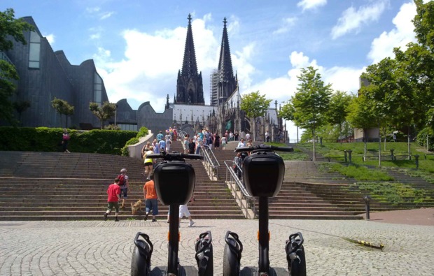 Segway PT Tour durch Köln (kleine Tour 2 Std) Segway PT Tour durch Köln (kleine Tour 2 Std)