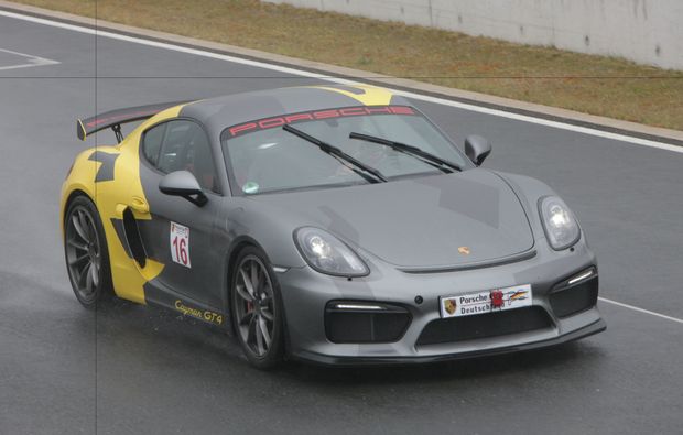 Renntaxi Porsche Cayman GT4 (3 Rdn.) Spa-Francorchamps in Stavelot Renntaxi Porsche Cayman GT4 (3 Rdn.) Spa-Francorchamps in Stavelot