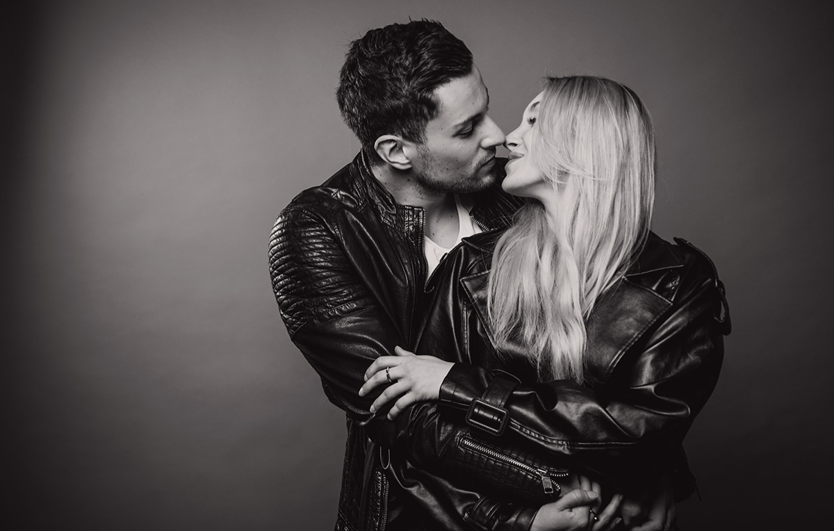 Paar-Fotoshooting Bochum - in Ca. 1 Stunde (reine Shootingzeit: 45 Minuten) Paar-Fotoshooting Bochum - in Ca. 1 Stunde (reine Shootingzeit: 45 Minuten)