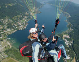 Gleitschirm Tandemflug Annenheim in Tref...