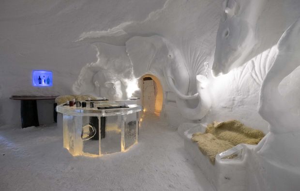 Übernachtung Iglu-Suite Davos für 2 (1 Nacht) inkl. Halbpension in Davos Dorf Graubünden ✓