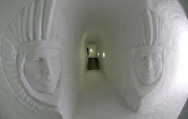 Übernachtung Iglu-Suite Davos für 2 (1 Nacht) inkl. Halbpension in Davos Dorf Graubünden ✓