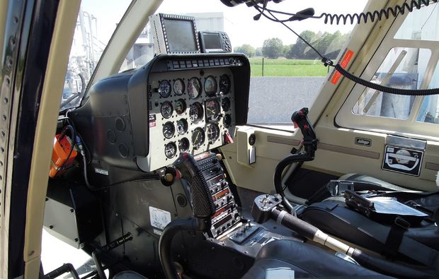 Hubschrauber selber fliegen Herzogenaurach (20 Min.) - Jetzt erleben! Hubschrauber selber fliegen Herzogenaurach (20 Min.) - Jetzt erleben!
