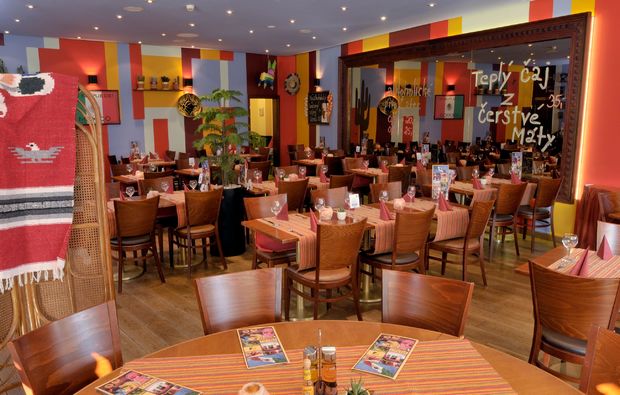 2 Tage (1 Übernachtung) 2 Romantikurlaub Prag für 2 (1 Nacht) - Plaza Prague Hotel 2 Tage (1 Übernachtung) 2 Romantikurlaub Prag für 2 (1 Nacht) - Plaza Prague Hotel