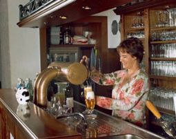 2 Tage (1 Übernachtung) 2 Zauberhafte Unterkünfte Schloßböckelheim für 2 (1 Nacht) 2 Tage (1 Übernachtung) 2 Zauberhafte Unterkünfte Schloßböckelheim für 2 (1 Nacht)