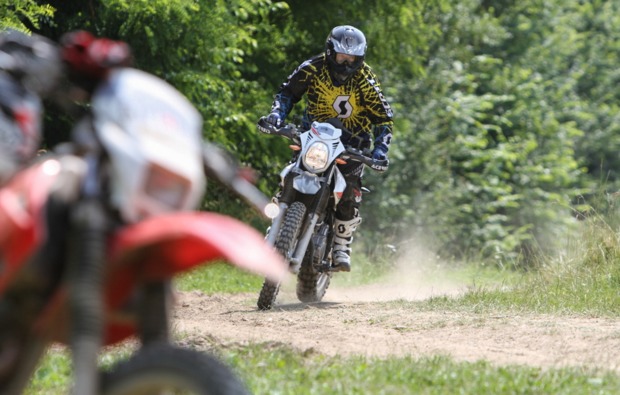 Enduro Fahrtraining für Frauen Hof Enduro Fahrtraining für Frauen Hof