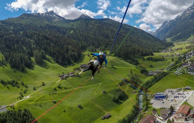 Gleitschirm-Tandemflug Neustift im Stuba...