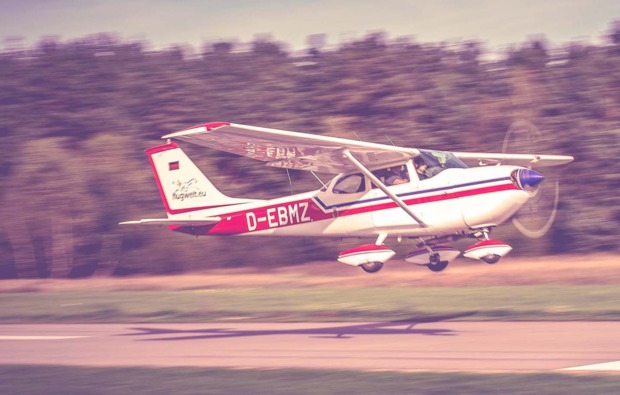 Flugzeug Rundflug Speichersdorf (90 Min....