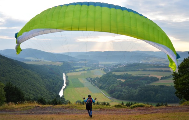 Gleitschirm Schnupperkurs Battenberg (Ed...