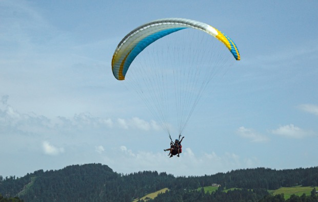 Gleitschirm Tandemflug Söll Tirol d...