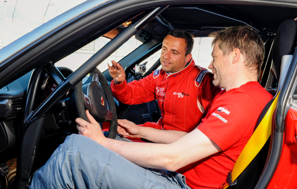 Porsche 911 GT3 Rennstrecken-Training (10 Rdn) Groß Dölln