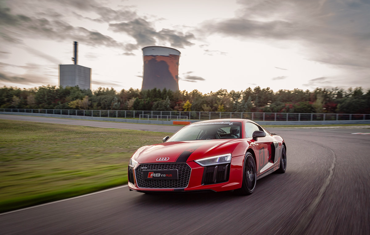 Audi R8 V10 Plus Rennstreckentraining Le Mans (20 min) Audi R8 V10 Plus Rennstreckentraining Le Mans (20 min)