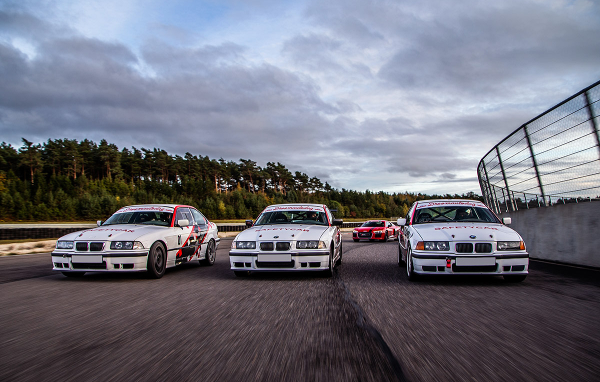 Renntaxi BMW E36 M3 Le Mans (3 Rdn.) Renntaxi BMW E36 M3 Le Mans (3 Rdn.)