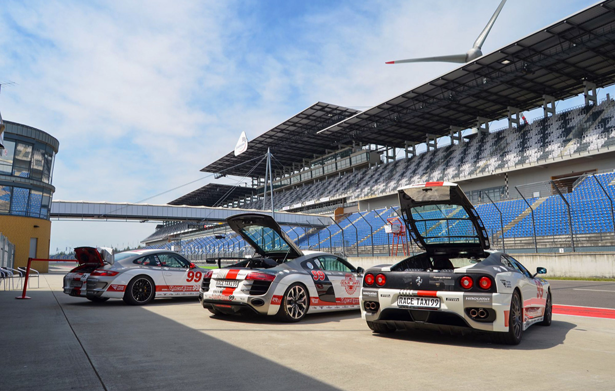 Rennwagen selberfahren Lausitzring (4 Autos á 2 Rdn.)