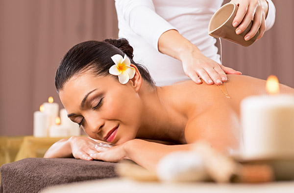 Kurzurlaub mit Ayurveda-Massag...