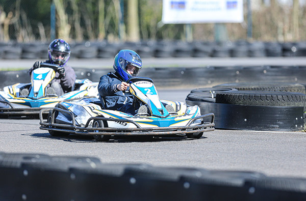 E-Kart fahren in Preußisch Old...