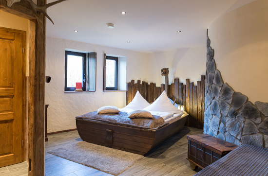 3 Tage 2 Nächte 3 Mosel-Kurzurlaub auf der Burg für 2 in Brodenbach 3 Tage 2 Nächte 3 Mosel-Kurzurlaub auf der Burg für 2 in Brodenbach