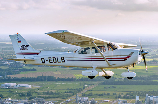 Familien-Rundflug über Hamburg für 3 (... Familien-Rundflug über Hamburg für 3 (...