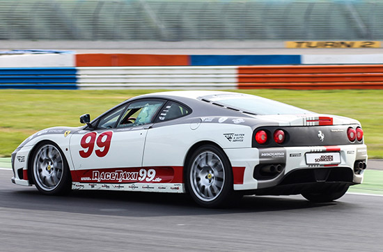 Ferrari F360 Rennstreckentrain...