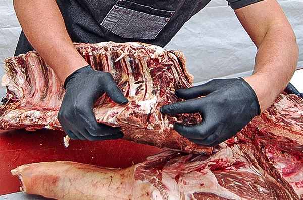 Fleisch Zerlegeworkshop Chemnitz (8 Std.) Fleisch Zerlegeworkshop Chemnitz (8 Std.)