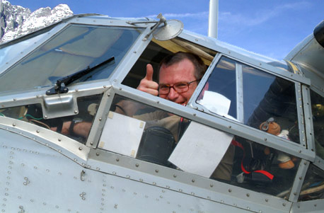 Nostalgie-Rundflug über die Alpen: Wien...