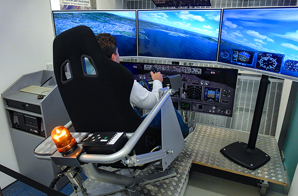 Flugsimulator VR in Frankfurt ...