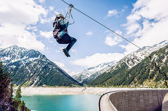 Flying Fox und Abseilstation im Zillertal