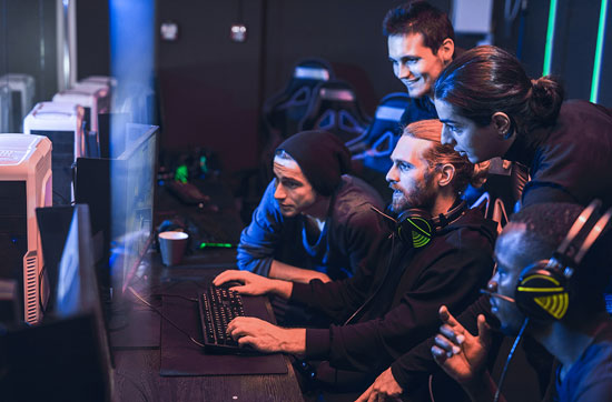 Gamer Bootcamp Osterholz-Schar...