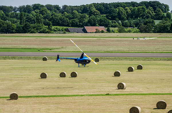 Hubschrauber fliegen für Begin...