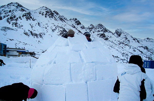 Iglu bauen mit Übernachtung im...