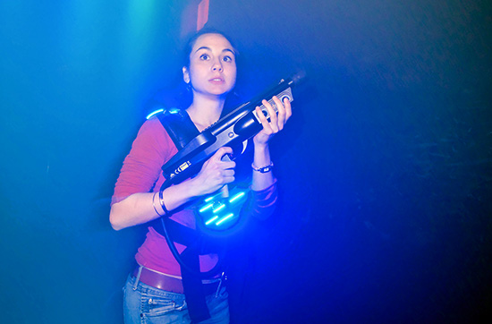 Lasertag spielen in der Schweiz - Ran an den Phaser! in Schwerzenbach Lasertag spielen in der Schweiz - Ran an den Phaser! in Schwerzenbach