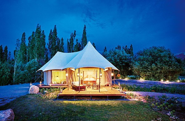 Luxus Glamping im Himalaya für 2 (6 Tage)