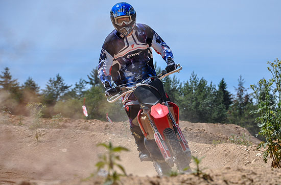 Motocross-Kurs für Motorrad-Neulinge bei Deggendorf 