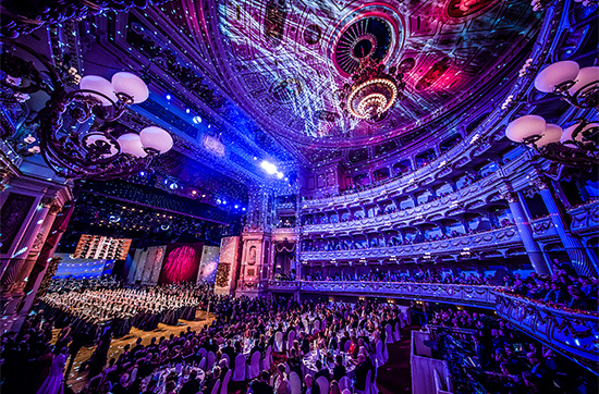 Opernball in der Dresdner Semp...