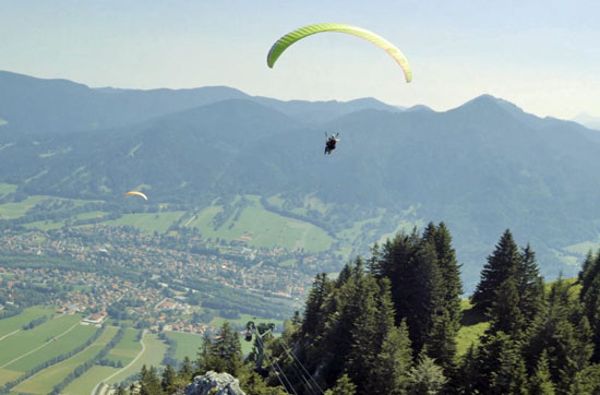 Pärchenflug mit 2 Gleitschirmen Schweiz...