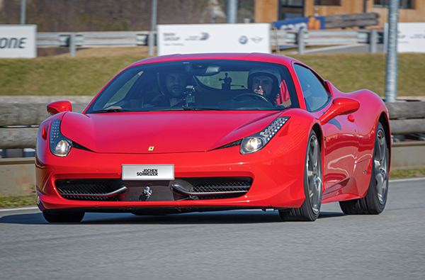 Rennstreckentraining Ferrari 488 GTB (5-6 Rdn.) - Auf der Spur der italienischen Sportwagendynastie in Lainate MI,Castelletto di Branduzzo,Lido di Jes und weitere Orte! Rennstreckentraining Ferrari 488 GTB (5-6 Rdn.) - Auf der Spur der italienischen Sportwagendynastie in Lainate MI,Castelletto di Branduzzo,Lido di Jes und weitere Orte!