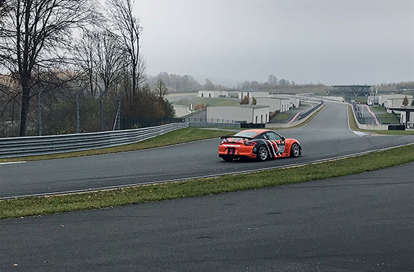 Renntaxi Porsche GT4 fahren Bad Driburg (1,5 Std.) - Ready, set, go! Renntaxi Porsche GT4 fahren Bad Driburg (1,5 Std.) - Ready, set, go!
