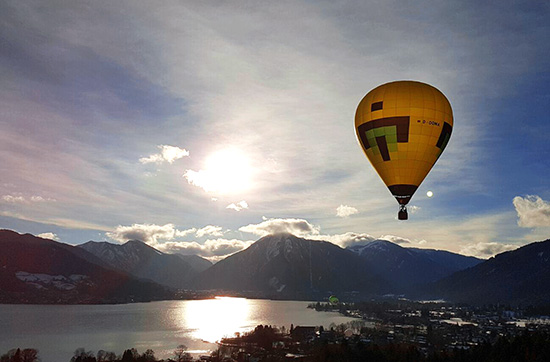 Romantische Ballonfahrt im Saa...