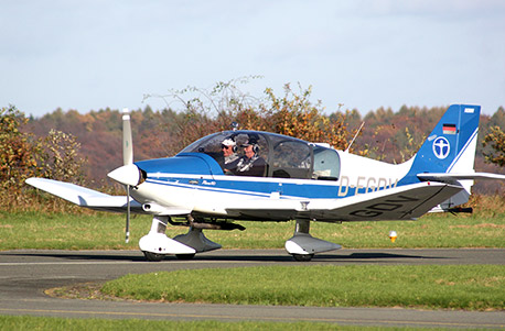 Flugzeug Rundflug für 3 (30 Min.)