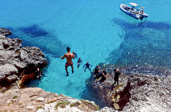 Abenteuer- und Schnorchelausflug in der Piratenhöhle auf Mallorca