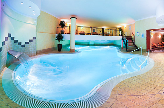 Übernachtung in der Spa-Suite & Dinner bei Passau für 2