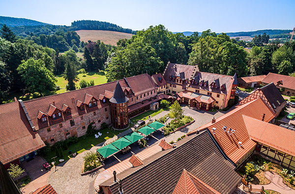 Übernachtung im Schlosshotel Weyberhöfe für 2